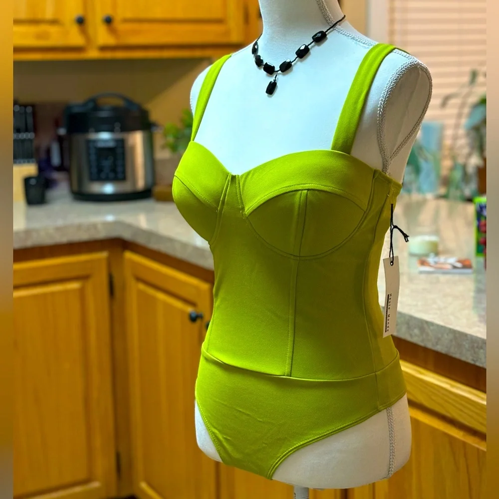 Haute Monde Green Adjustable Strap Bodycon Body Suit Size Small - Picture 4 of 16